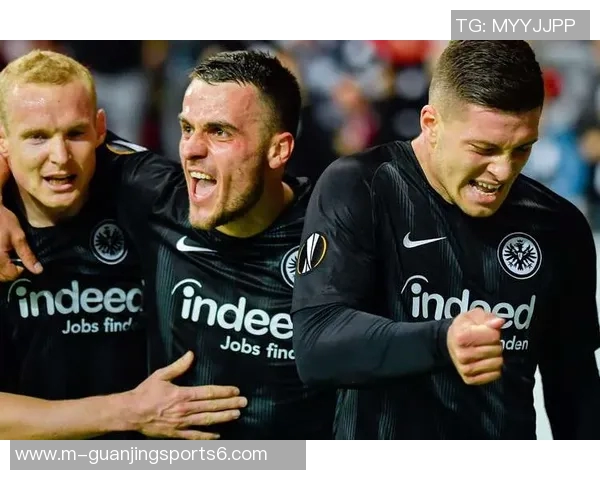 奥格斯堡主场迎战法兰克福双方争夺宝贵积分的激烈对决